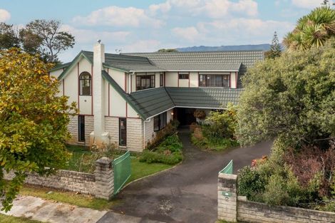 Photo of property in 2 Lavinia Grove, Waikanae Beach, Waikanae, 5036