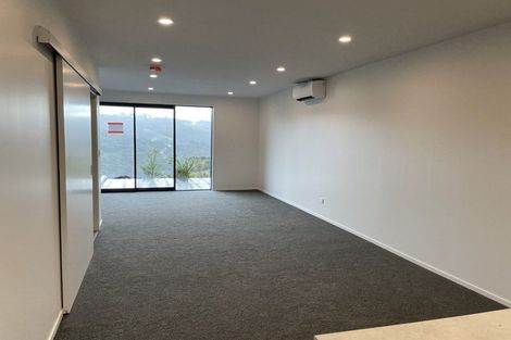 Photo of property in 10 Bee Lane, Whitby, Porirua, 5024