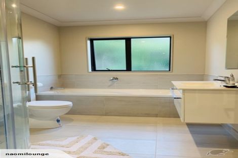 Photo of property in 21 Brindle Way, Newlands, Wellington, 6037