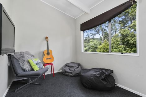 Photo of property in 14 Pitcher Place, Glen Eden, Auckland, 0602