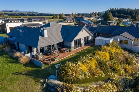 Photo of property in 12 Tawera Place, Te Anau, 9679