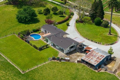 Photo of property in 33 Caesar Road, Ormond, Gisborne, 4071