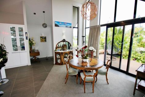 Photo of property in 8 Sara Way, Whitianga, 3510