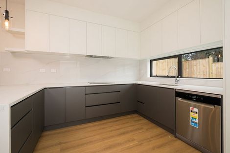 Photo of property in 71 Salamanca Road, Sunnynook, Auckland, 0620