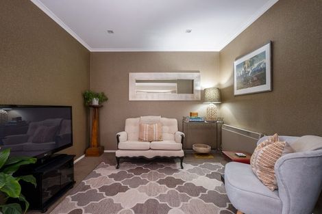 Photo of property in 2/77a Hinau Street, Riccarton, Christchurch, 8041