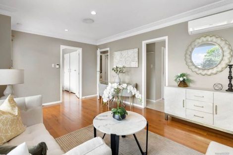 Photo of property in 4/32 Atarangi Road, Greenlane, Auckland, 1051