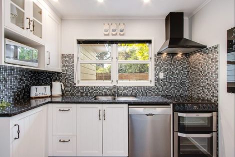 Photo of property in 8 Legorne Lane, Havelock North, 4130