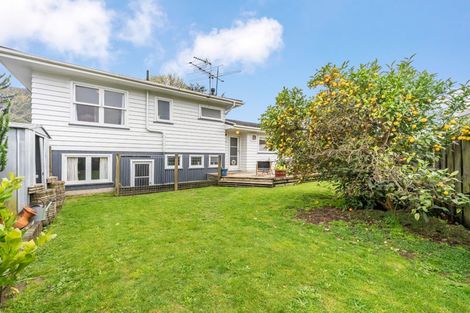 Photo of property in 8 Montana Road, Totara Park, Upper Hutt, 5018