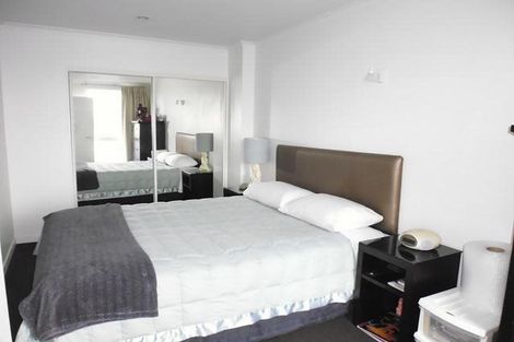 Photo of property in Terrace Heights Apartments, 11d/163 The Terrace, Wellington Central, Wellington, 6011