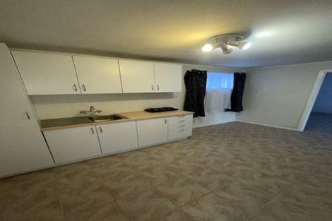 Photo of property in 2 Glenmore Road, Sunnyhills, Auckland, 2010