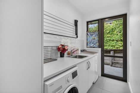 Photo of property in 100 Condor Drive, Pyes Pa, Tauranga, 3112