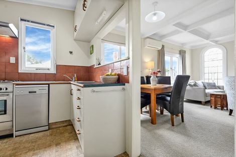 Photo of property in 15 Bell Street, Hamilton East, Hamilton, 3216