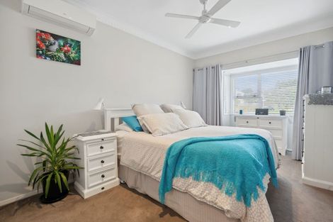 Photo of property in 86 Bracken Road, Paparangi, Wellington, 6037