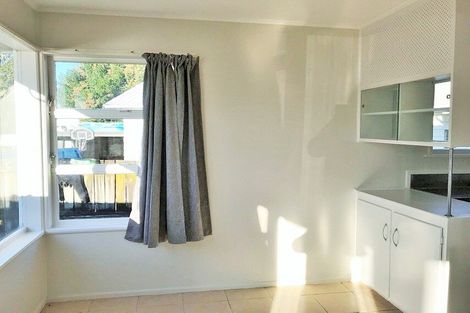 Photo of property in 103a Chichester Drive, Rosehill, Papakura, 2113