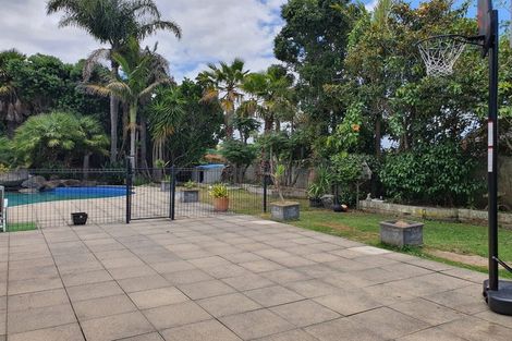 Photo of property in 20 Regis Lane, Flat Bush, Auckland, 2019
