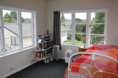 Photo of property in 29 Woodglen Road, Glen Eden, Auckland, 0602