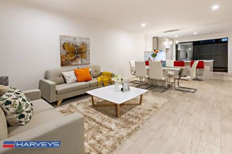 Photo of property in 6 Rere Close, Takanini, 2112