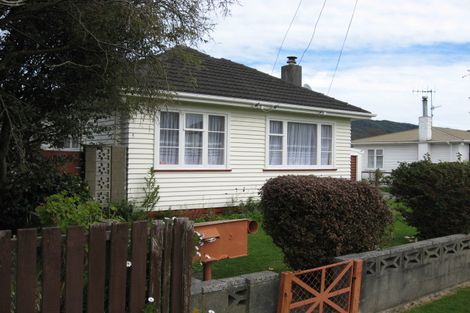 Photo of property in 3 Edmonds Street, Wainuiomata, Lower Hutt, 5014