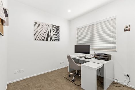 Photo of property in 32a Gledstane Road, Stanmore Bay, Whangaparaoa, 0932