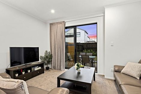 Photo of property in 13 Wai Place, Westgate, Auckland, 0614