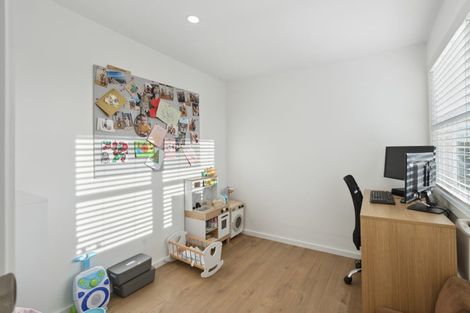 Photo of property in 570 Glenfield Road, Bayview, Auckland, 0629