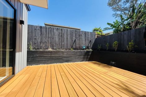 Photo of property in 17d Sorrel Crescent, Bucklands Beach, Auckland, 2012
