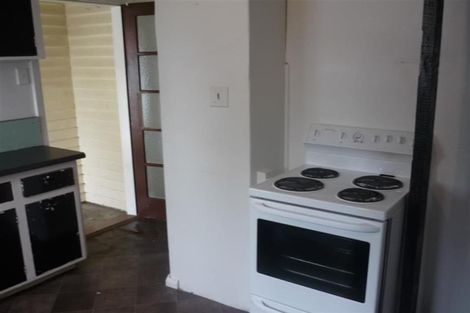 Photo of property in 6 Wakefield Street, Welbourn, New Plymouth, 4310