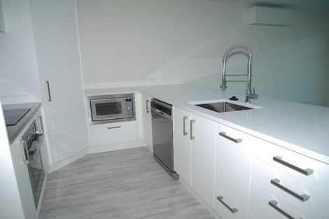 Photo of property in 3/2 Matatua Road, Raumati Beach, Paraparaumu, 5032