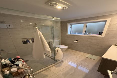 Photo of property in 34 Richards Avenue, Forrest Hill, Auckland, 0620