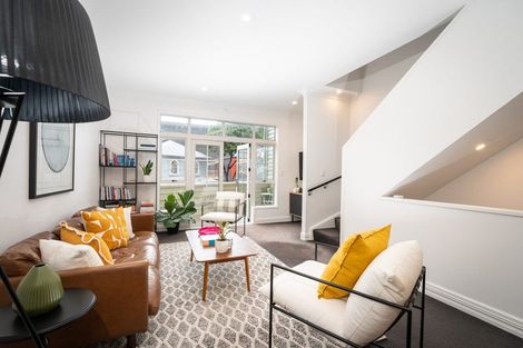 Photo of property in 7 Murphy Street, Thorndon, Wellington, 6011