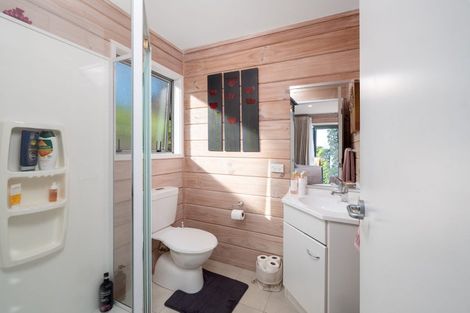 Photo of property in 16 Te Akau Drive, Russell, 0272