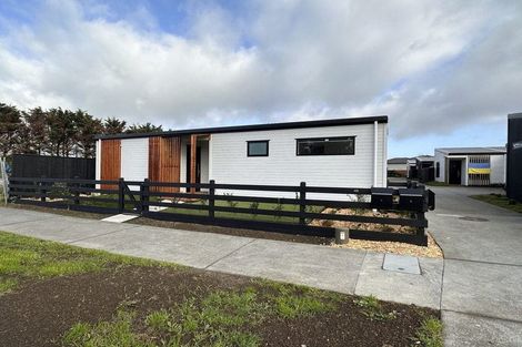 Photo of property in 49a Constable Road, Waiuku, 2123