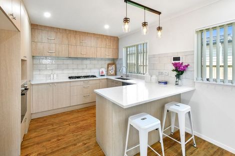 Photo of property in 5 Survila Street, Takanini, 2110