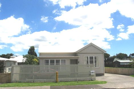 Photo of property in 35 Aranui Road, Mount Wellington, Auckland, 1060