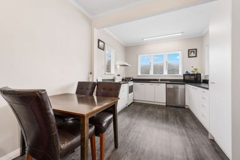 Photo of property in 4 Kopara Grove, Stokes Valley, Lower Hutt, 5019