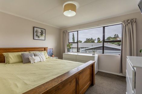 Photo of property in 4 Ward Place, Marfell, New Plymouth, 4310