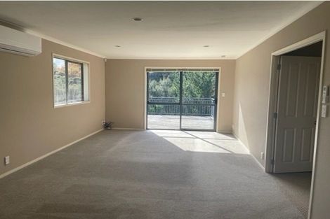 Photo of property in 104 George Deane Place, Greenhithe, Auckland, 0632