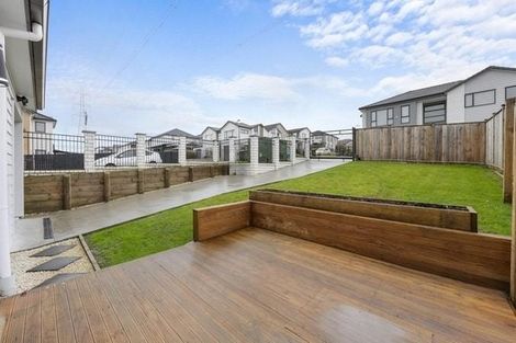 Photo of property in 57 Drumbuoy Drive, Flat Bush, Auckland, 2019