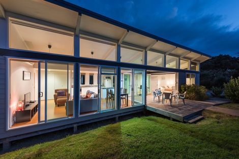 Photo of property in 190 Paroa Bay Road, Russell, 0272