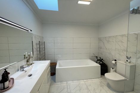 Photo of property in 22 Avenue Road, Greenmeadows, Napier, 4112