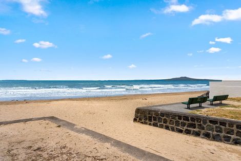 Photo of property in Seaview Apartments, 10/64 Milford Road, Milford, Auckland, 0620