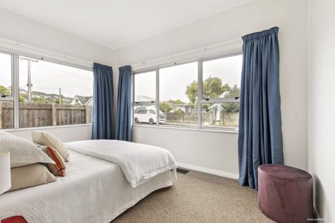 Photo of property in 32 Torridon Road, Miramar, Wellington, 6022