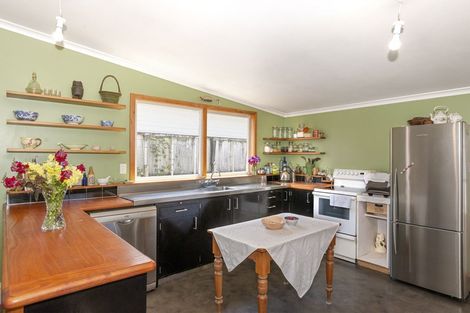 Photo of property in 387 Palmerston Road, Gisborne, 4010