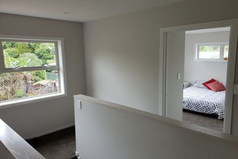 Photo of property in 20 De Val Drive, Titirangi, Auckland, 0604