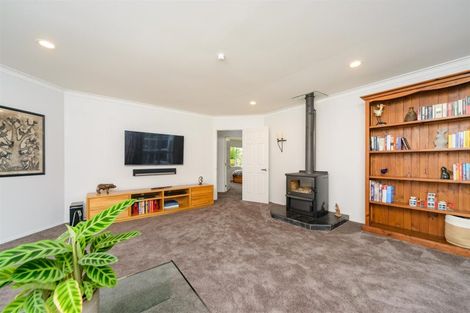 Photo of property in 130 Parewanui Road, Bulls, 4894