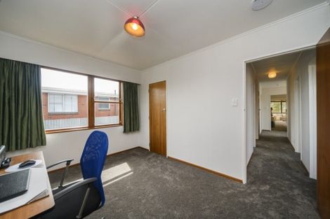 Photo of property in 10 Wairau Place, Kelvin Grove, Palmerston North, 4414