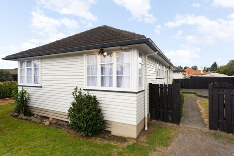 Photo of property in 55a Ross Crescent, Fairfield, Hamilton, 3214
