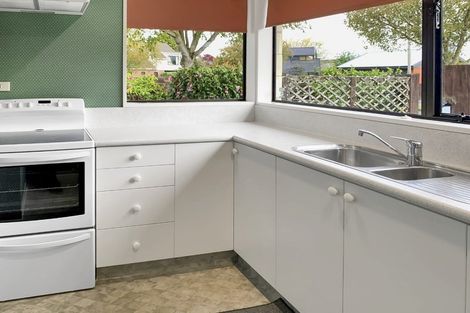 Photo of property in 10 Knox Place, Tinwald, Ashburton, 7700