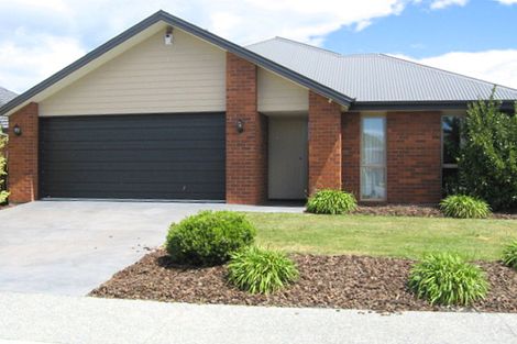 Photo of property in 22 Parkside Crescent, Northwood, Christchurch, 8051