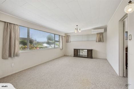 Photo of property in 96a Ngatai Road, Otumoetai, Tauranga, 3110